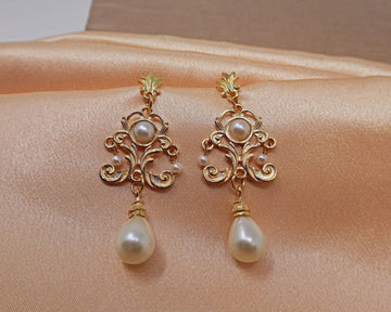 Retro Luxury Lightweight Bridal Earrings, Wedding Earrings, Statement Earrings
